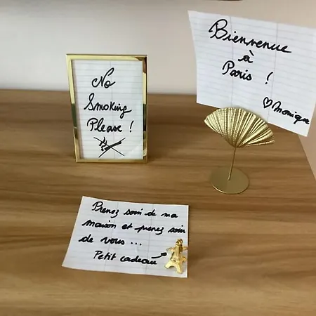 Cocon Chic Parisien Niche Au Coeur De Montmartre Apartament *